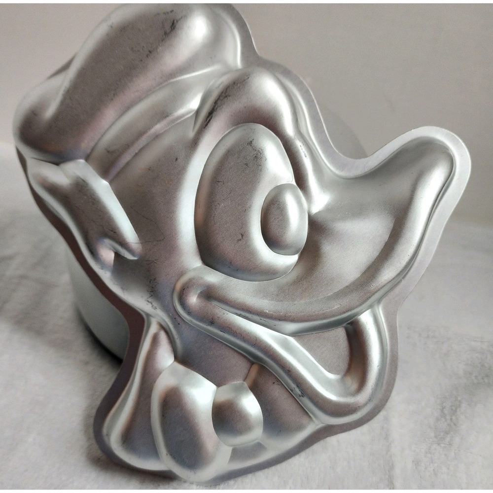 Vintage 1977 Wilton Cake Pan Walt Disney Donald Duck